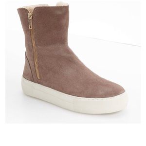 Allie Faux Fur Lined Platform Boot - taupe, size 7